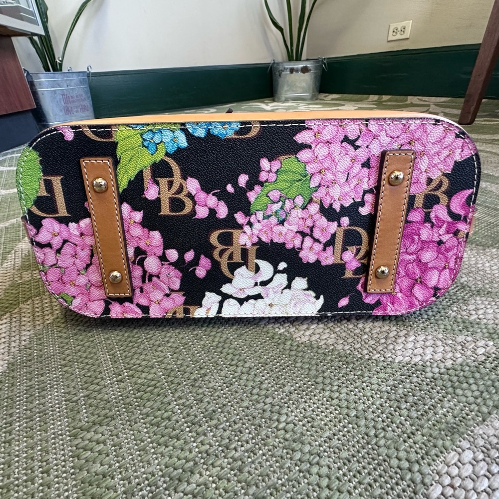 Dooney & Bourke Hydrangea Black Monogram Domed Zip Satchel NWT - Picture 8 of 15